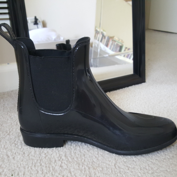 Shiny Black Chelsea Rain Boots - Picture 5 of 7